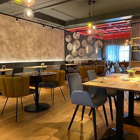 Hotel-Restaurant-Vinothek Felix Sommer Auersthal 외부 사진